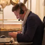 dymki rozmowy przedstawiające tłumaczenie